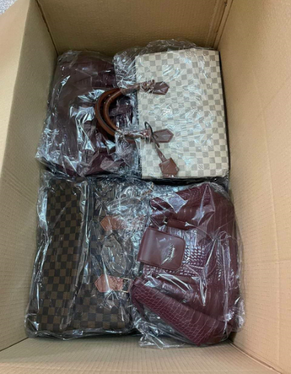 Handbags In Bulk 3 Handbags In Bulk - Image 3